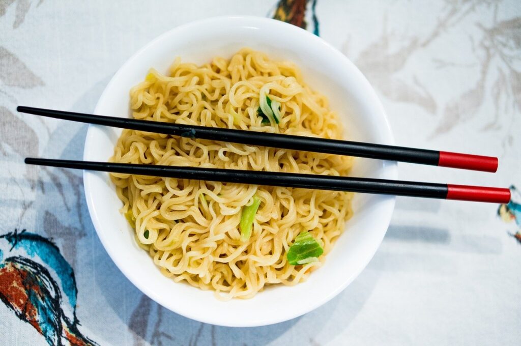 インスタントラーメン