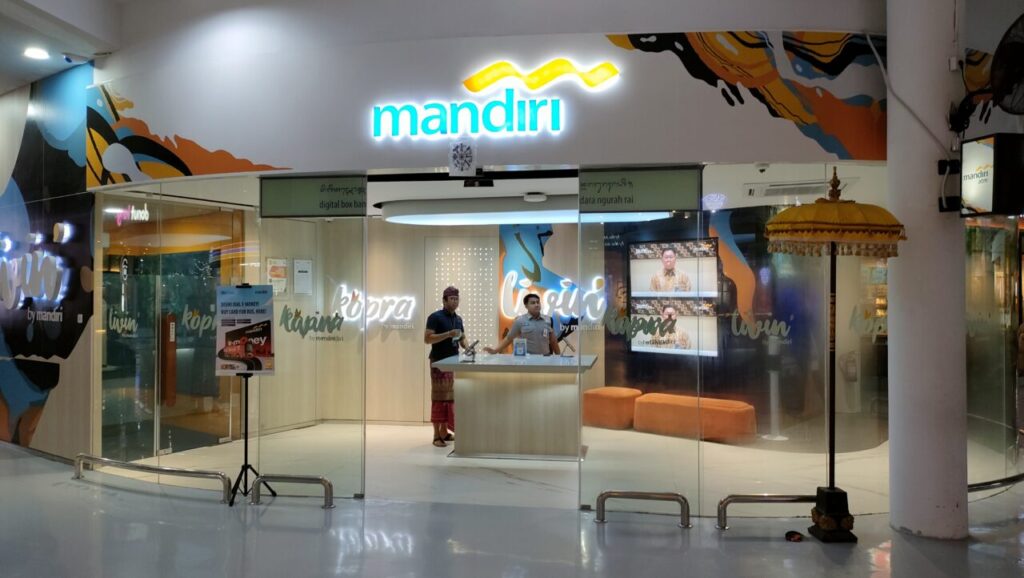 デンパサール空港国内線ターミナル内にあるMandiri銀行窓口